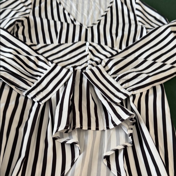 Striped Black and White Women's Cape - Picture 5 of 9